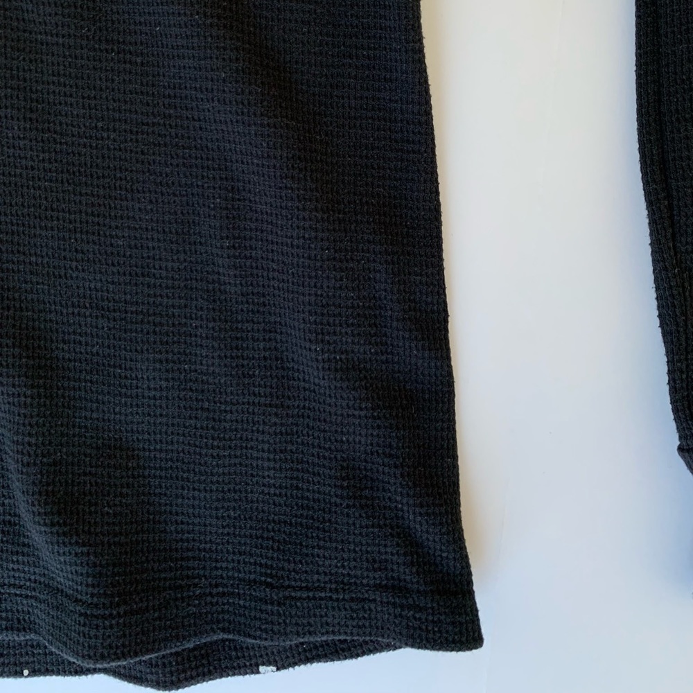 Blu Chic Black Thermal Top, Size L (Junior) - Picture 7 of 7